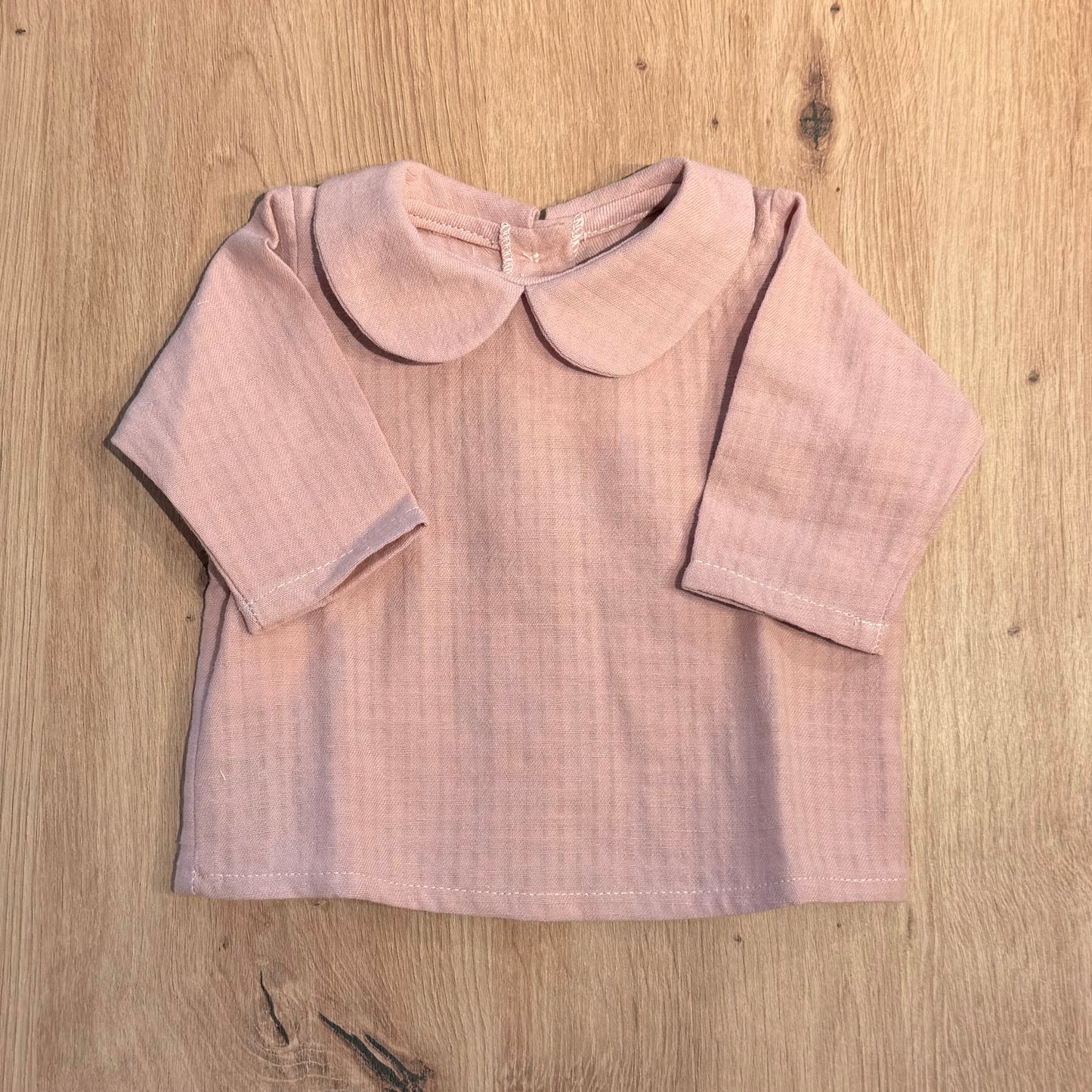 Blusa cuello bebé básica rosa